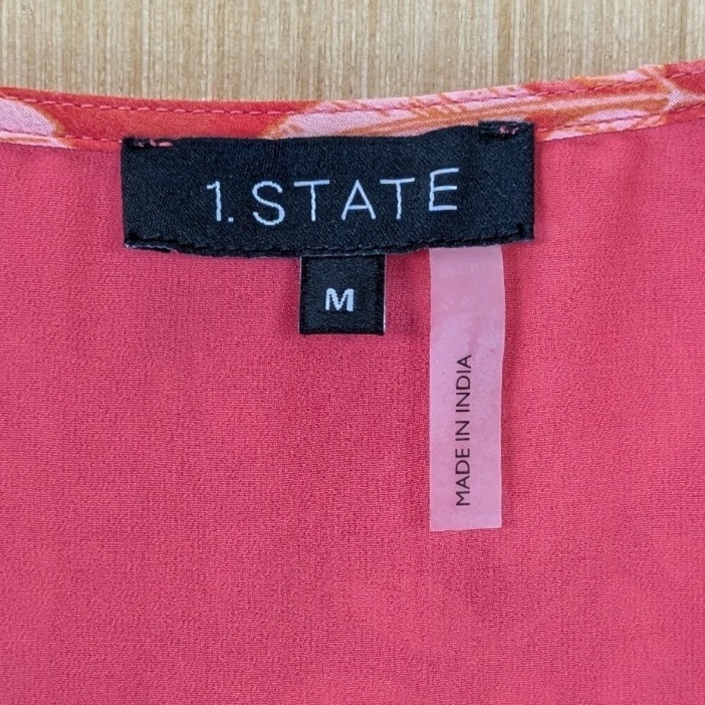 1.STATE Womens Red Pink Rose Floral Ruffle Flutter Sleeve Blouse Medium NEW - Picture 2 of 7